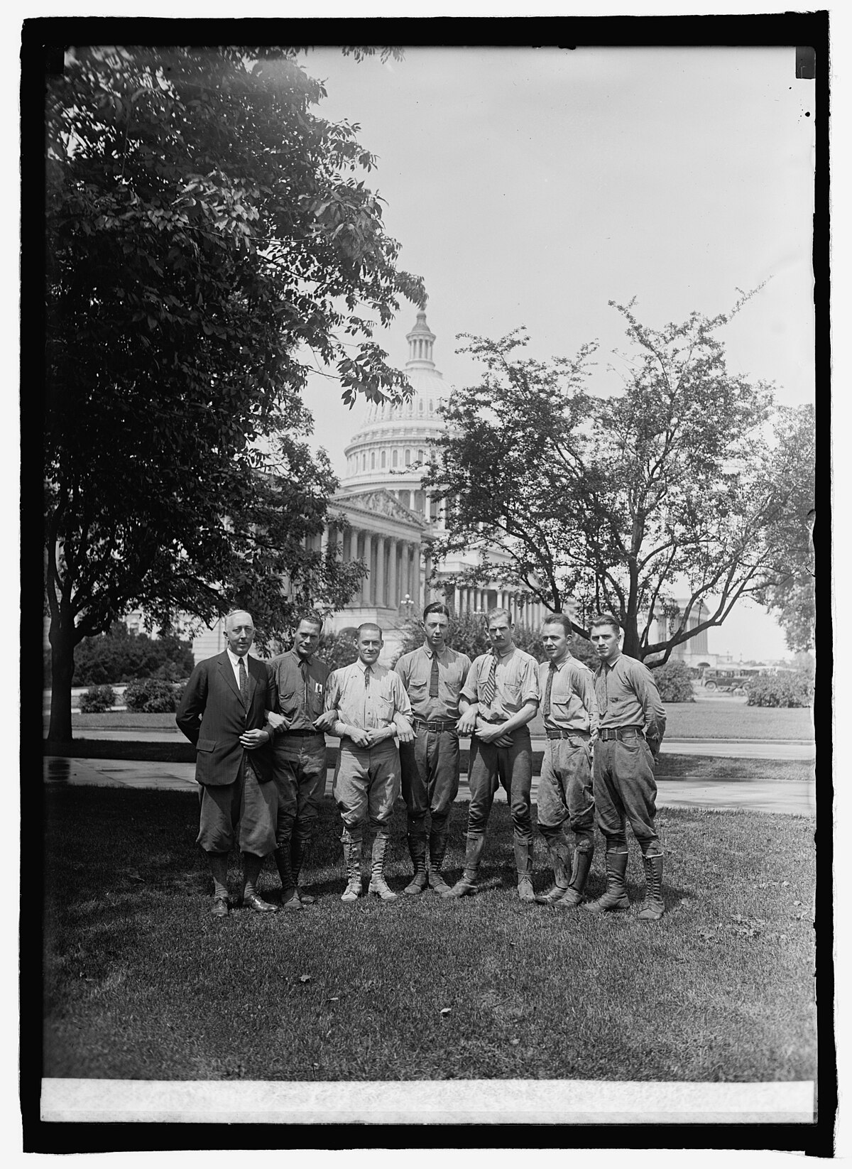 LOC — Capitol grounds tree surgeons (historic)